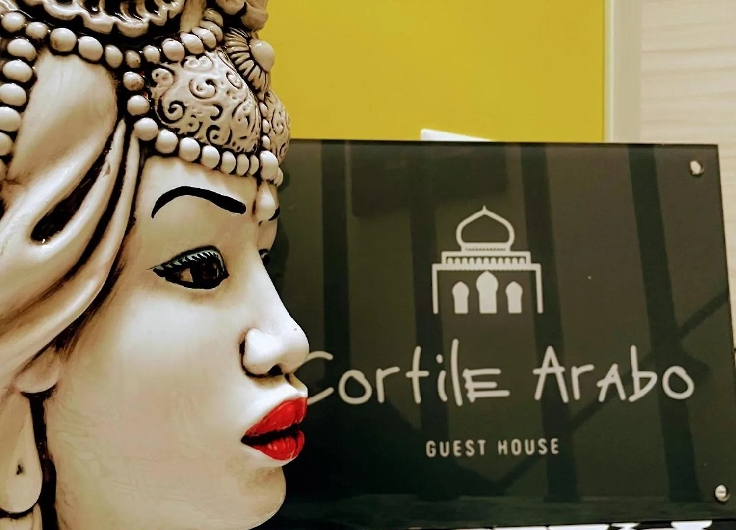 Cortile Arabo Guest House Catania Italia